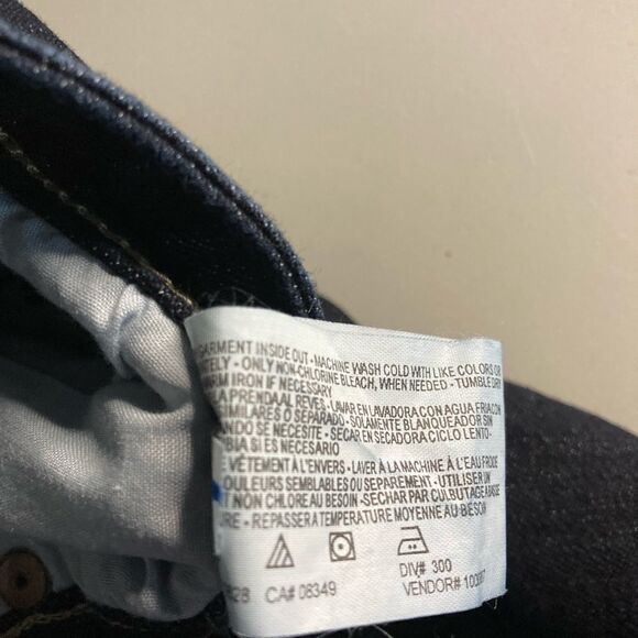 GLORIA VANDERBILT Jeans, dark wash, size 12P‎ - Picture 8 of 15